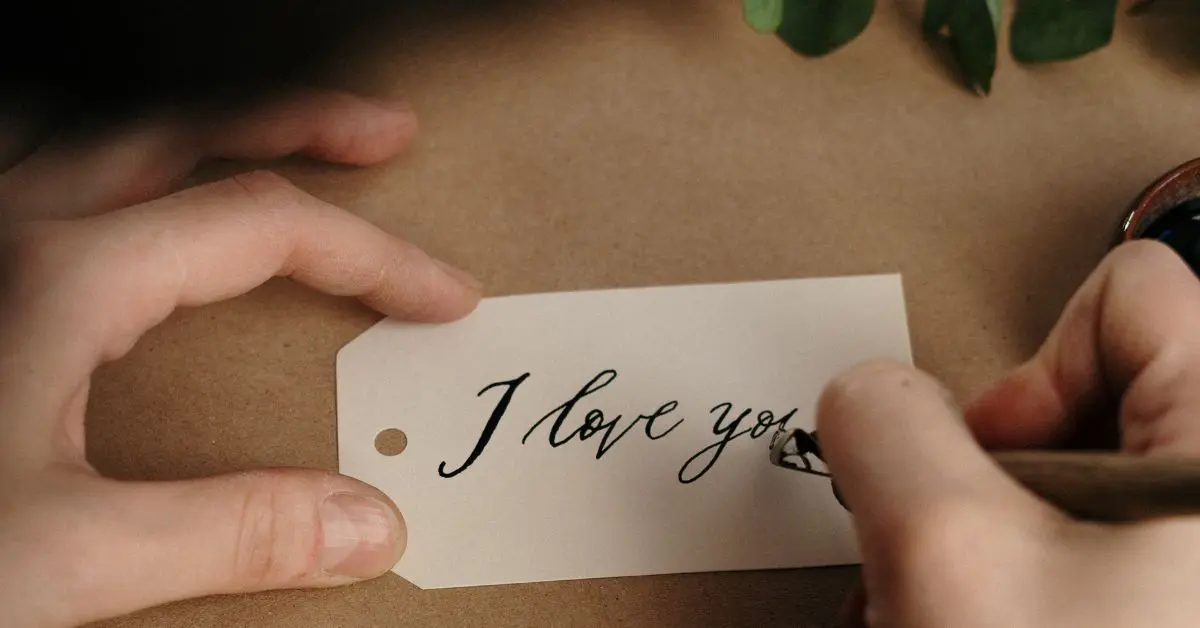 How to Write a Love Poem: 5 Easy Tips to Swoon Your Special One